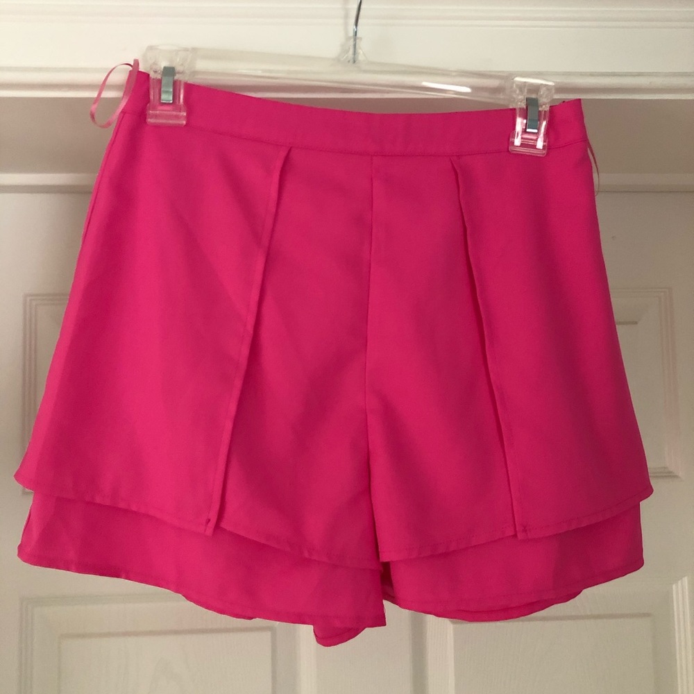 New Miss Avenue Hot-Pink (Fuchsia) skort. Size M.